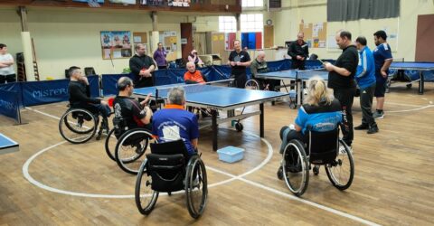 Rencontre régionale de tennis de table handisport à La Vaillante à Autun