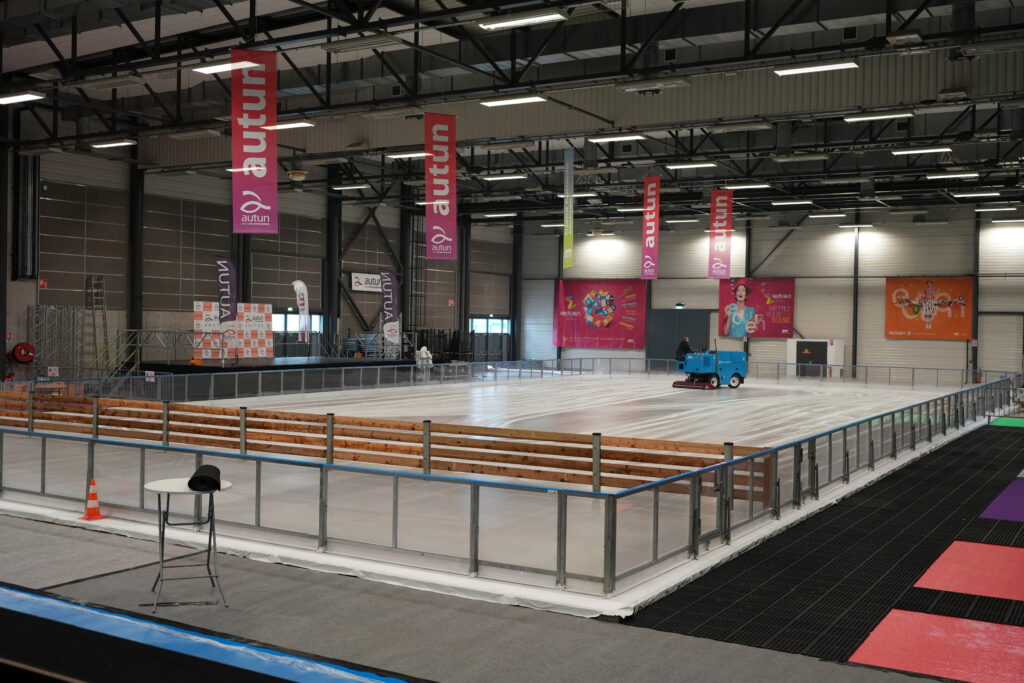 Patinoire éphémère à l'Eduen d'Autun