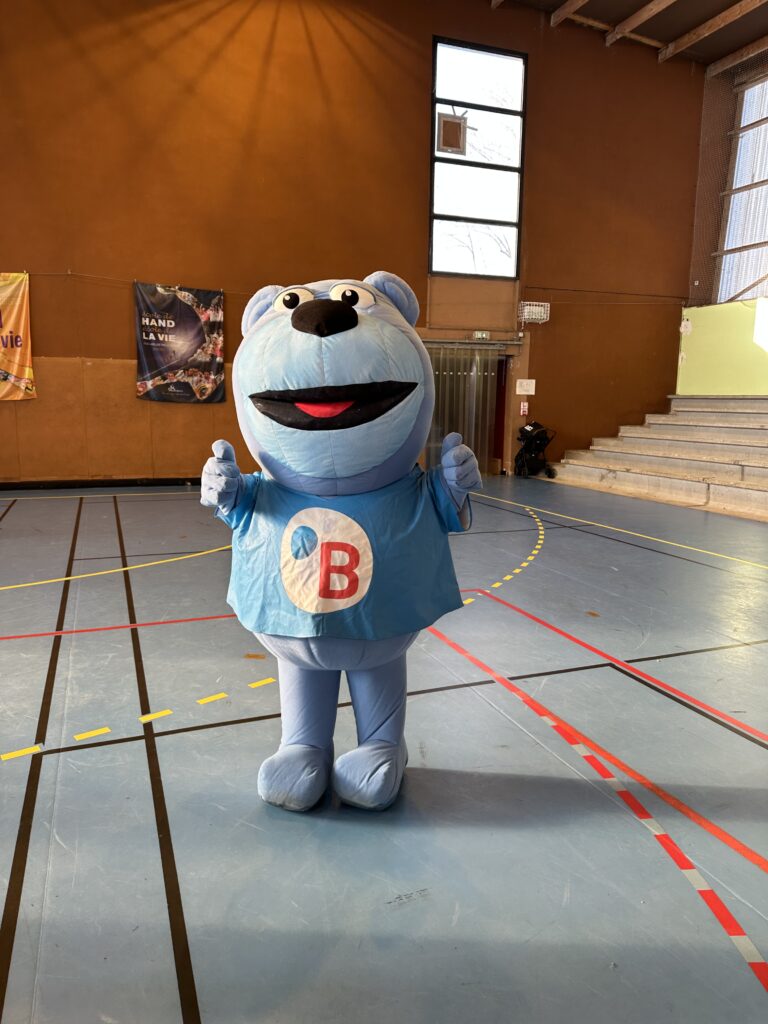 Nikola Karabatic en visite à l'Olympic Club Autunois