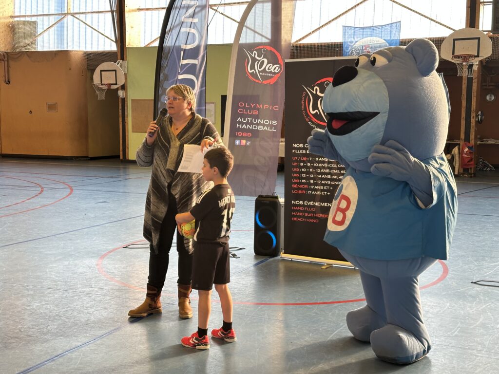 Nikola Karabatic en visite à l'Olympic Club Autunois