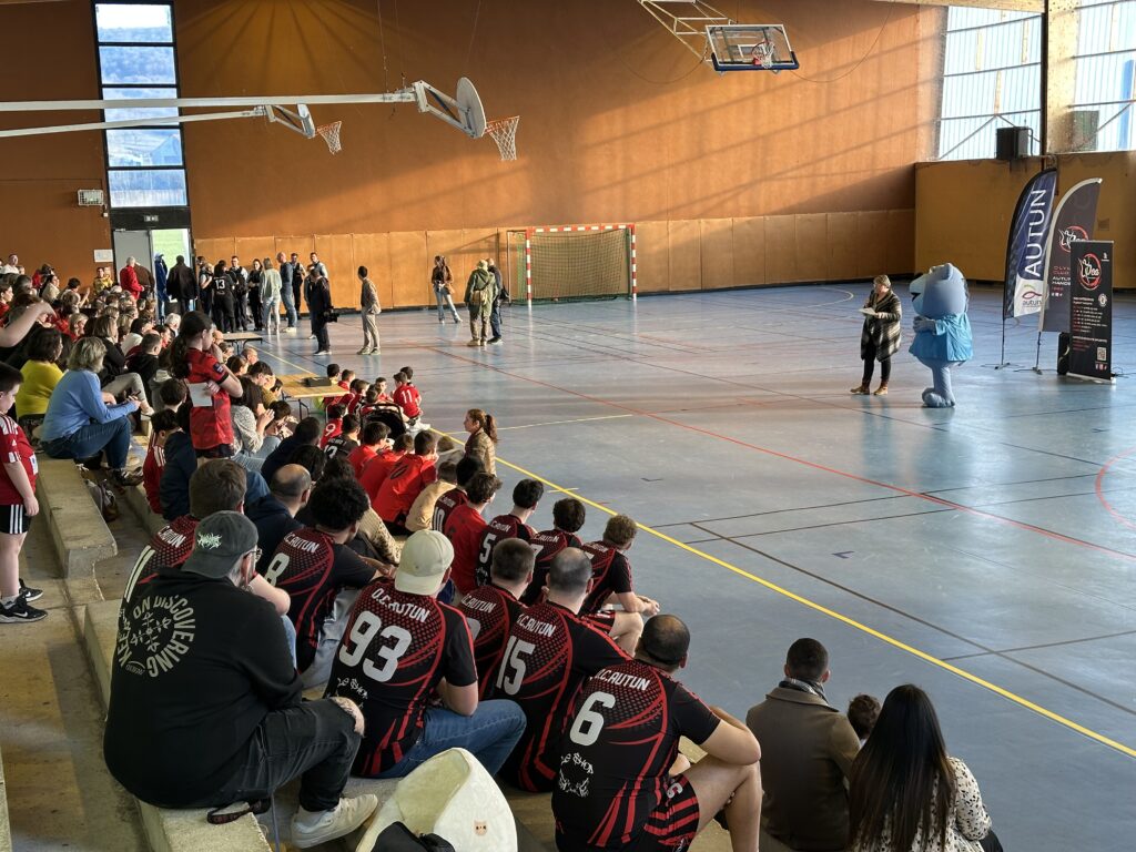 Nikola Karabatic en visite à l'Olympic Club Autunois
