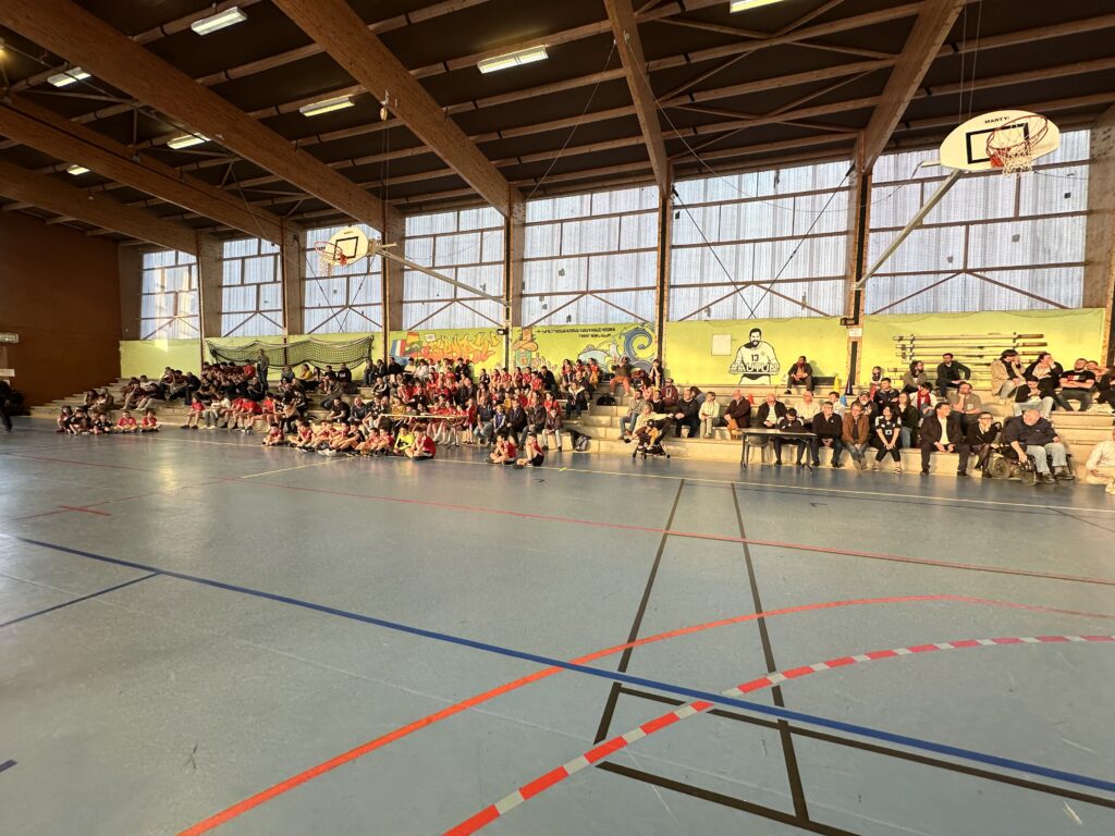 Nikola Karabatic en visite à l'Olympic Club Autunois