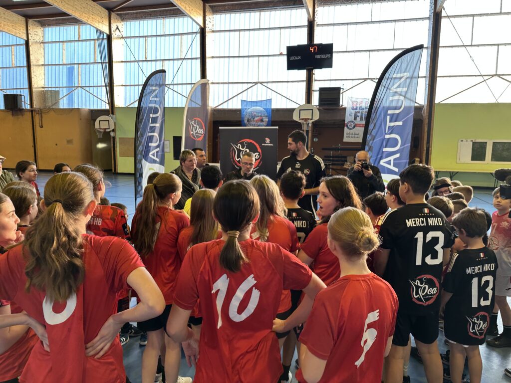 Nikola Karabatic en visite à l'Olympic Club Autunois
