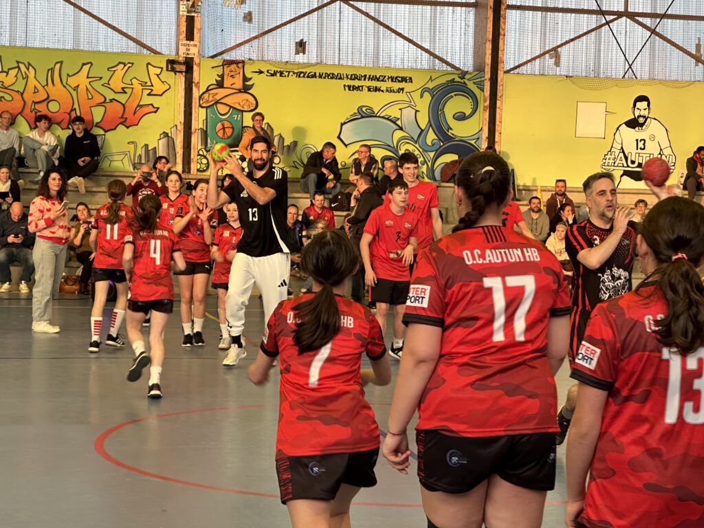 Nikola Karabatic en visite à l'Olympic Club Autunois