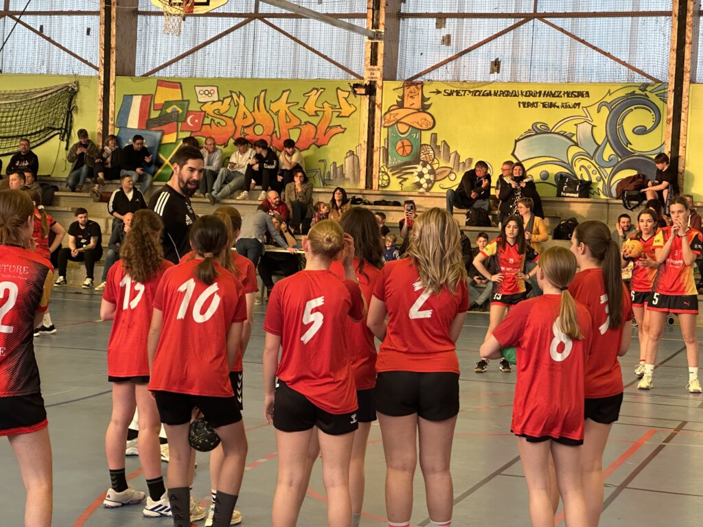 Nikola Karabatic en visite à l'Olympic Club Autunois