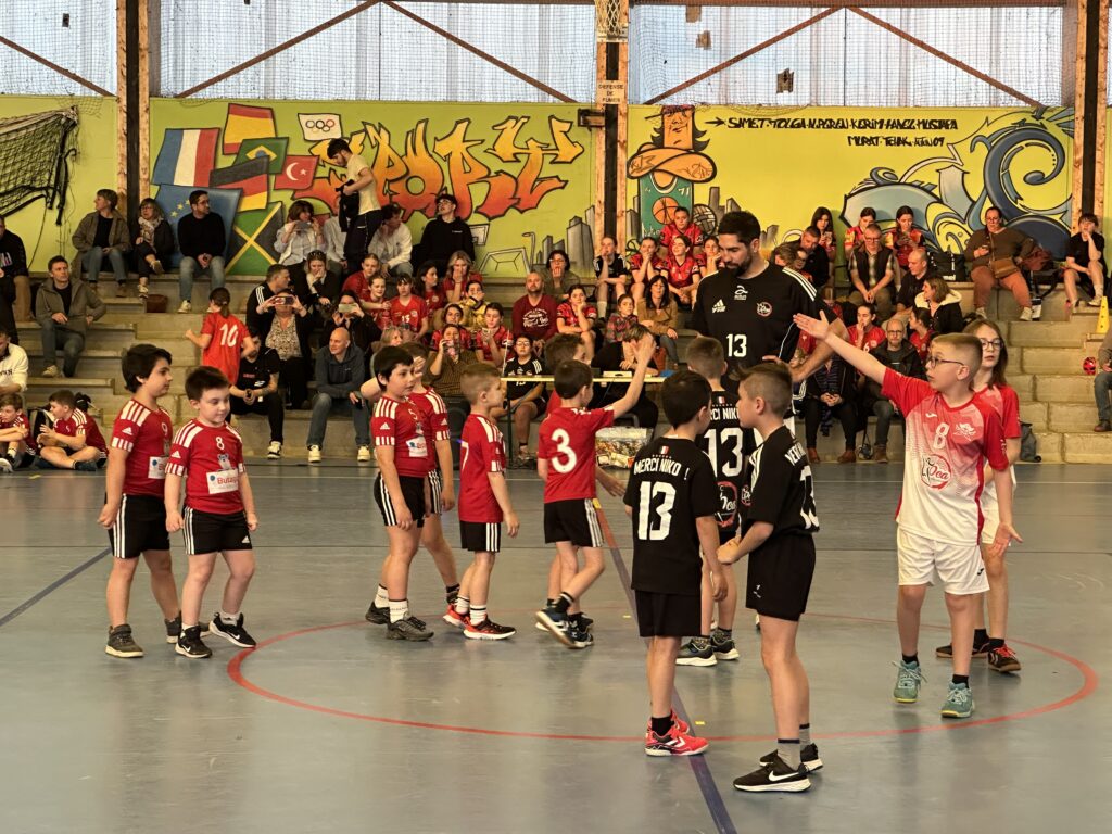 Nikola Karabatic en visite à l'Olympic Club Autunois