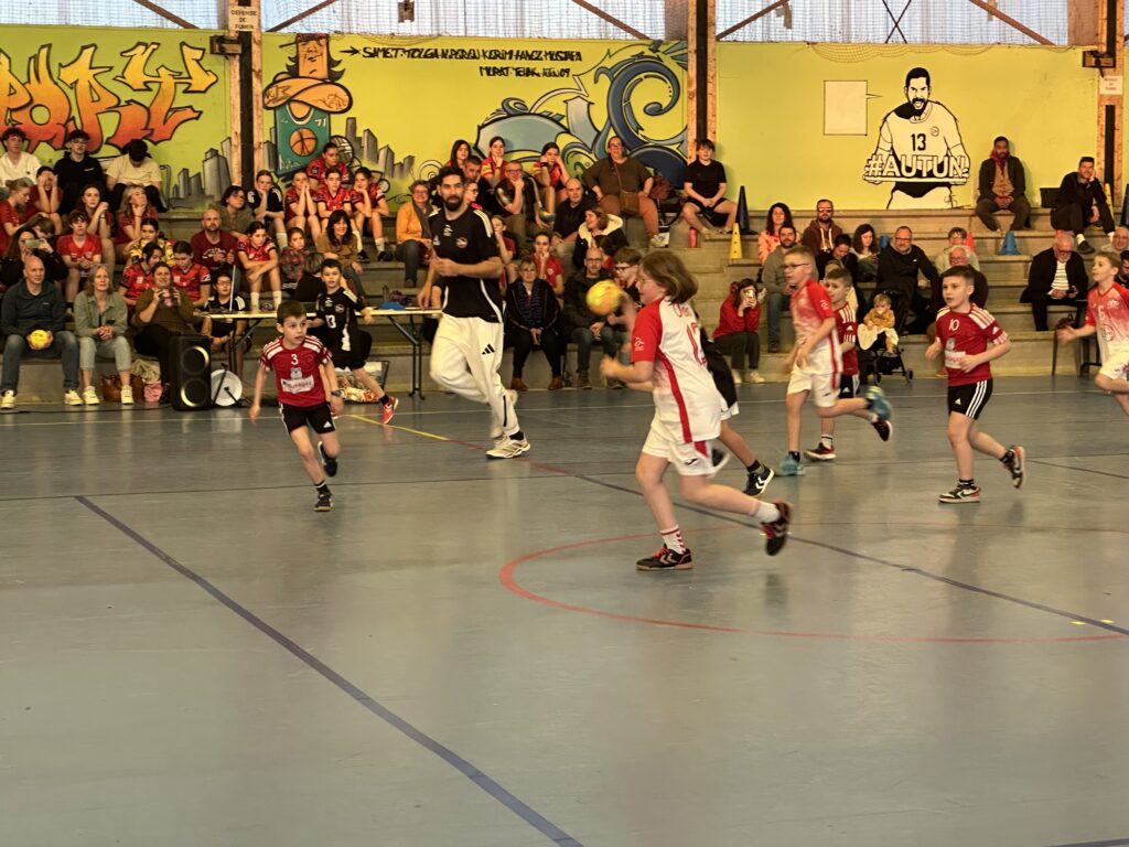 Nikola Karabatic en visite à l'Olympic Club Autunois