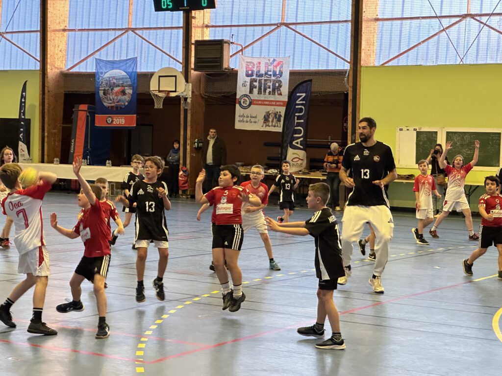 Nikola Karabatic en visite à l'Olympic Club Autunois