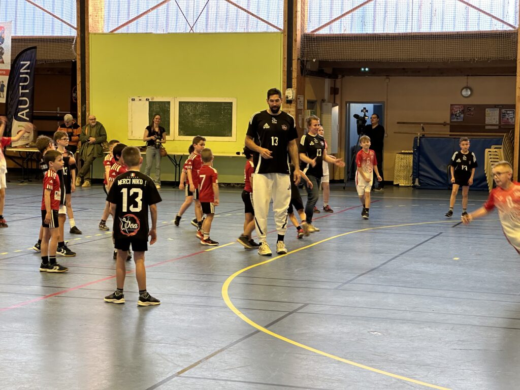Nikola Karabatic en visite à l'Olympic Club Autunois
