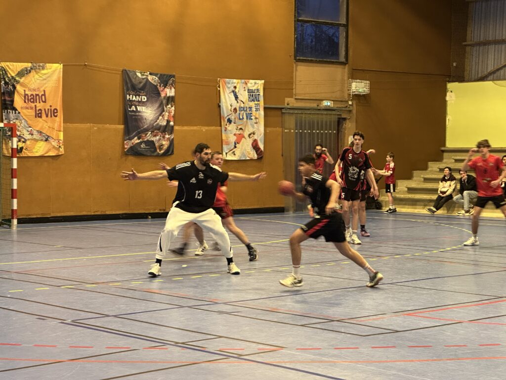 Nikola Karabatic en visite à l'Olympic Club Autunois