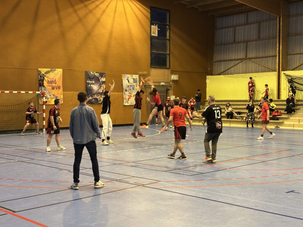 Nikola Karabatic en visite à l'Olympic Club Autunois