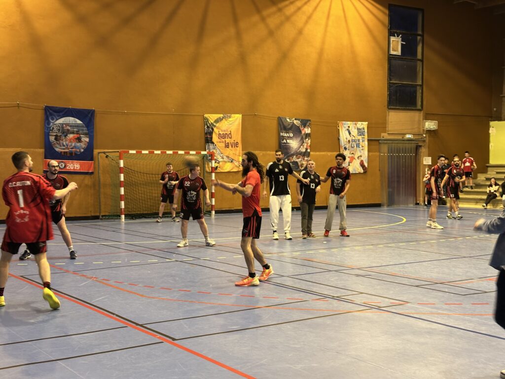 Nikola Karabatic en visite à l'Olympic Club Autunois