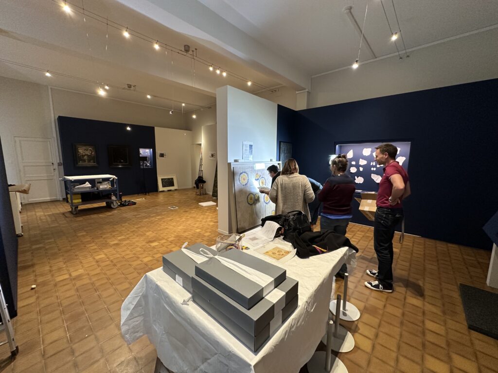 Dans les coulisses de l'exposition Cueillir le vivant, saisir l'éphémère du Muséum d'Autun