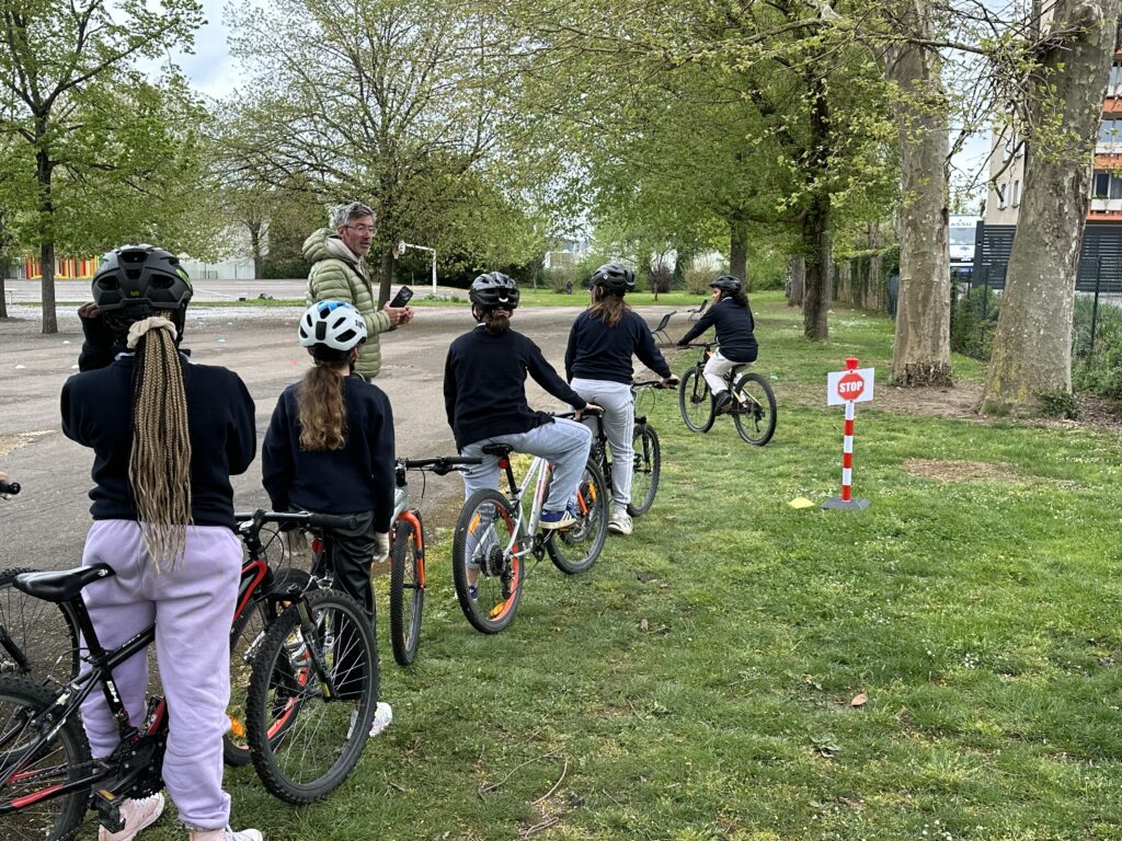 Près de 300 élèves d’Autun ont appris le « savoir rouler à vélo » cette année
