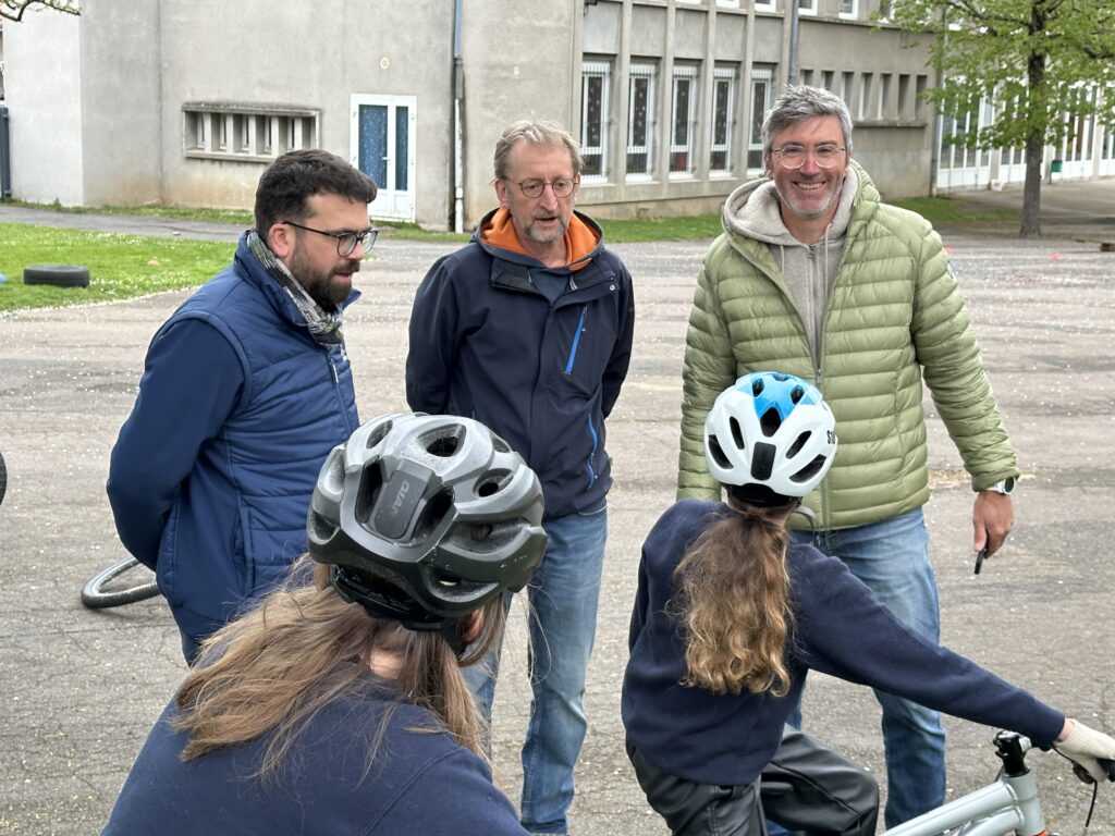 Près de 300 élèves d’Autun ont appris le « savoir rouler à vélo » cette année
