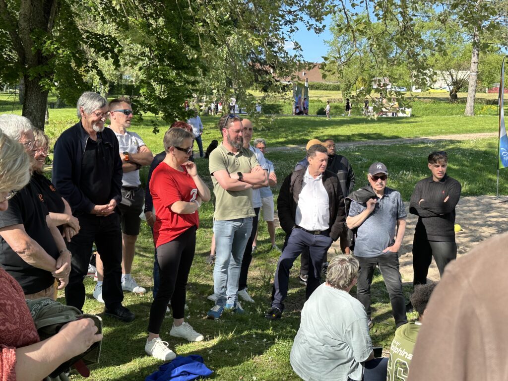 Basket 3x3, beach hand : de nouveaux terrains de sport à la base de loisirs