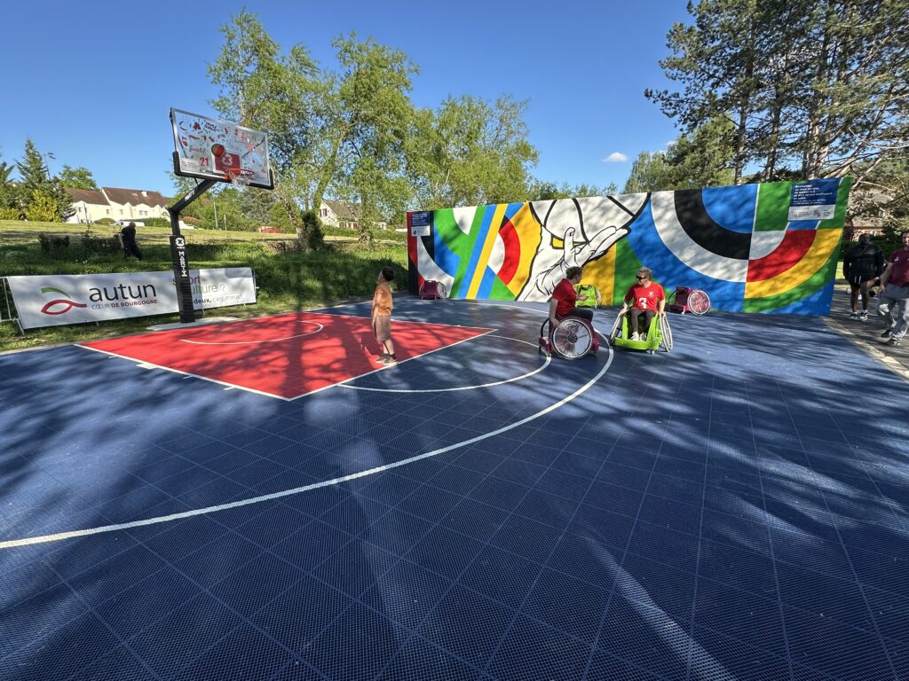 Basket 3x3, beach hand : de nouveaux terrains de sport à la base de loisirs