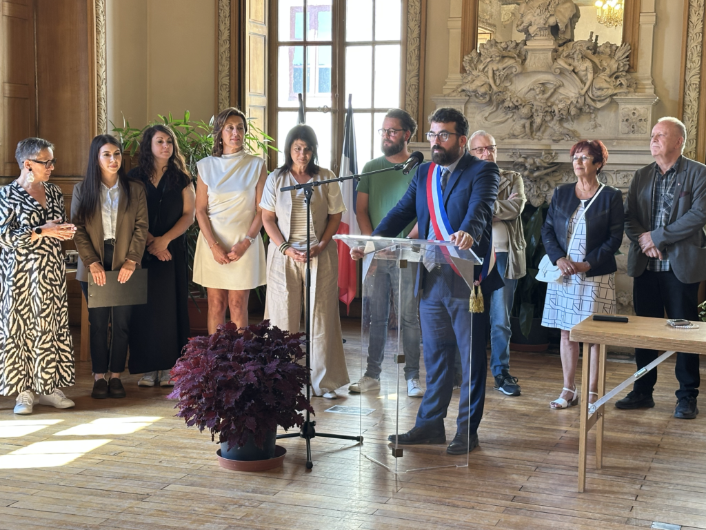 Une cérémonie officielle pour accueillir les primo votants dans la citoyenneté