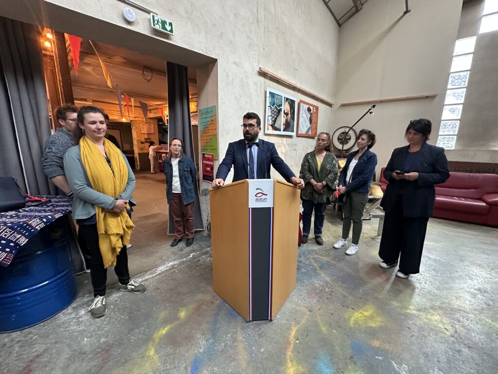 « Petits points, grandes histoires », l’expo de La Bricole est ouverte !