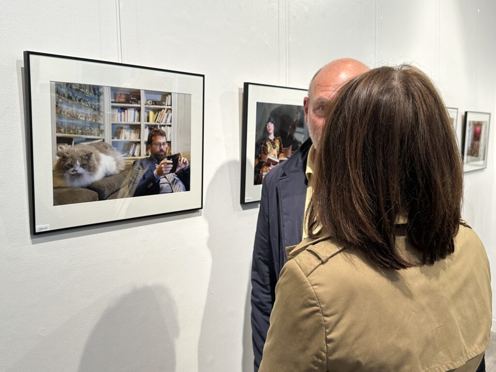 Expo « Indiscrétion » : un photographe humaniste dans le passage Balthus