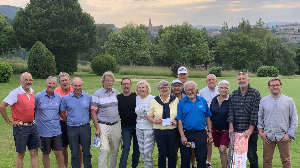 De bons scores à la 14e coupe De Sousa rénovation au golf d’Autun