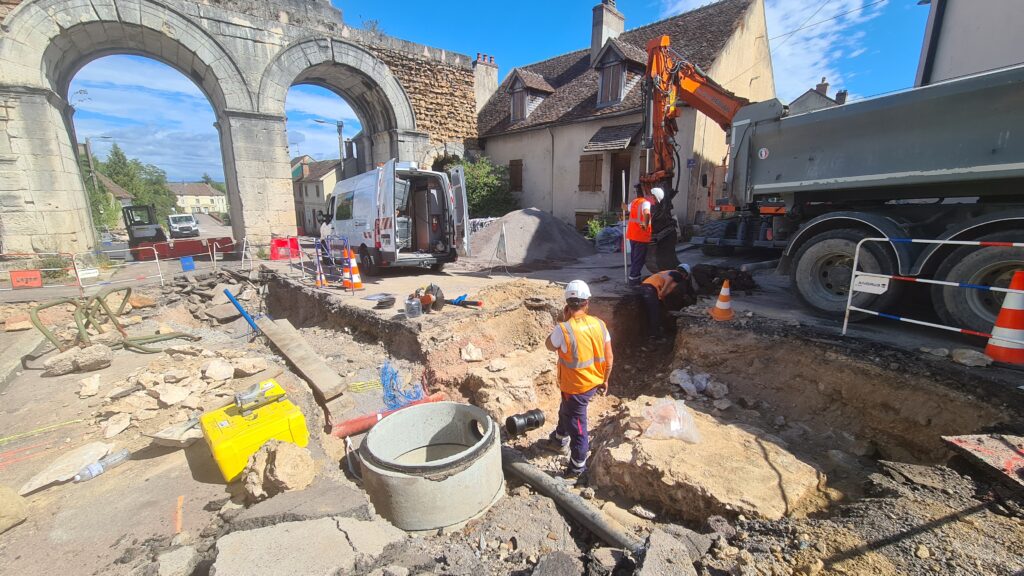 Faubourg d’Arroux : des découvertes autour de la porte antique