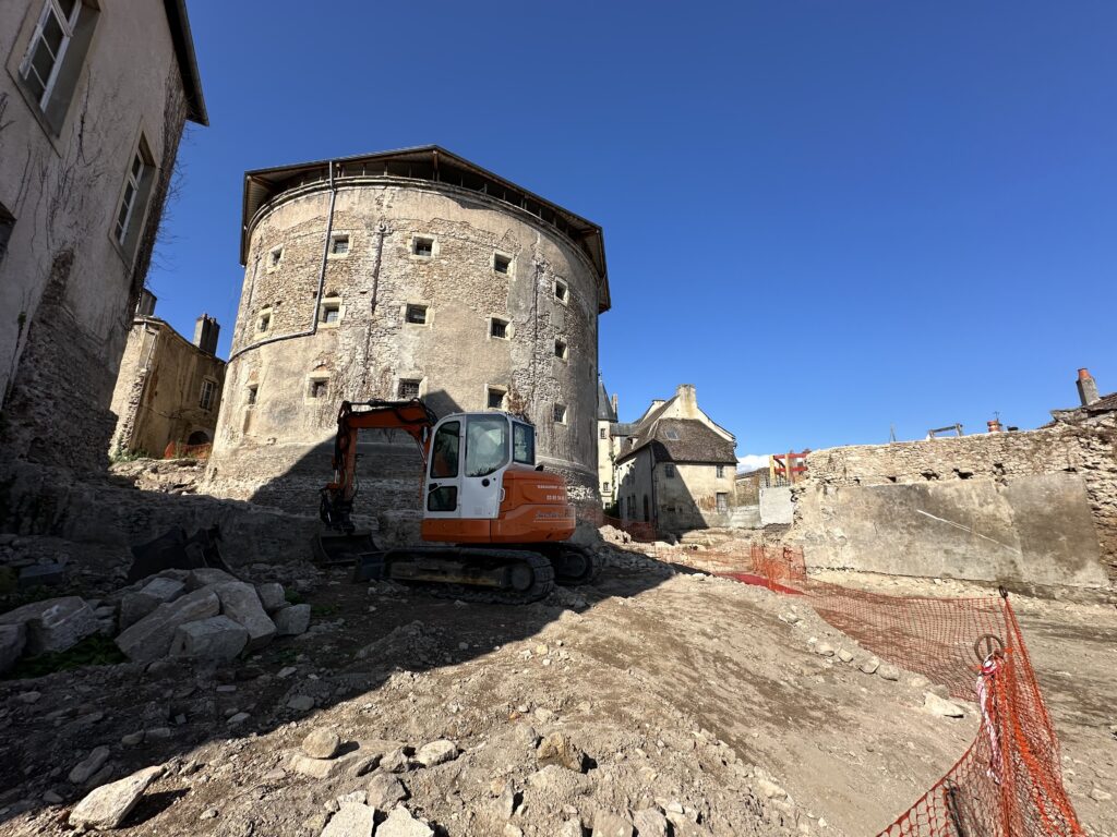Plongée archéologique au cœur du futur musée Panoptique