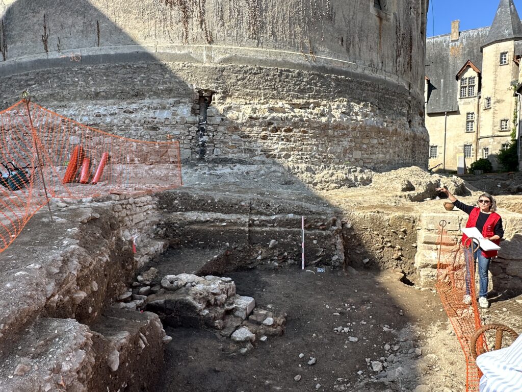 Plongée archéologique au cœur du futur musée Panoptique