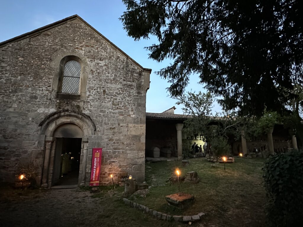 Nocturnes estivales au musée lapidaire d’Autun : une autre manière de découvrir le patrimoine