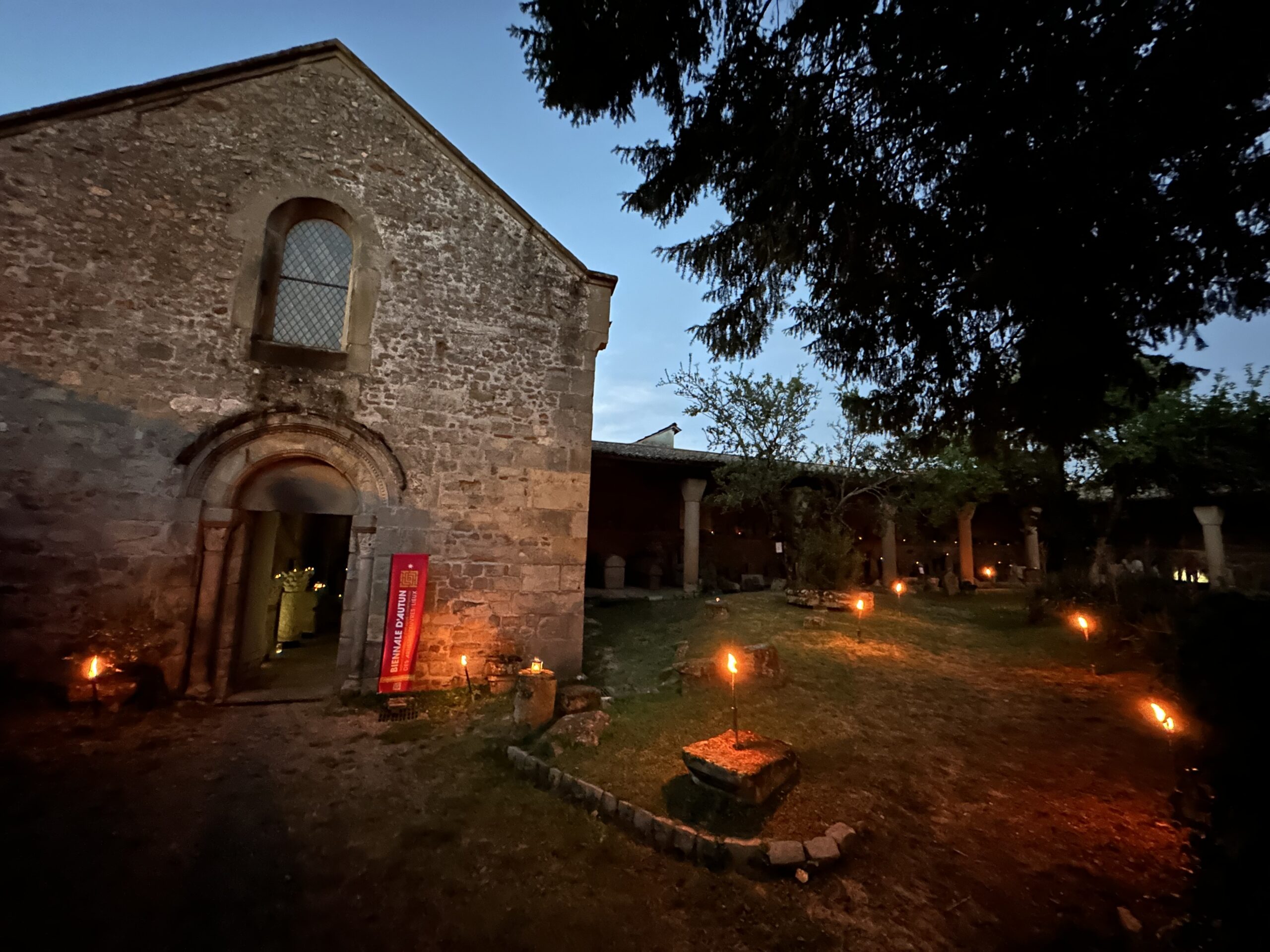 Nocturnes estivales au musée lapidaire d’Autun : une autre manière de découvrir le patrimoine