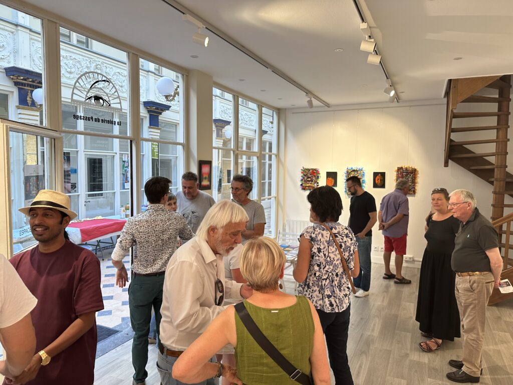 "Couleur plume" : Jean-Pierre Courtilliad s’expose à la galerie du Passage Balthus à Autun