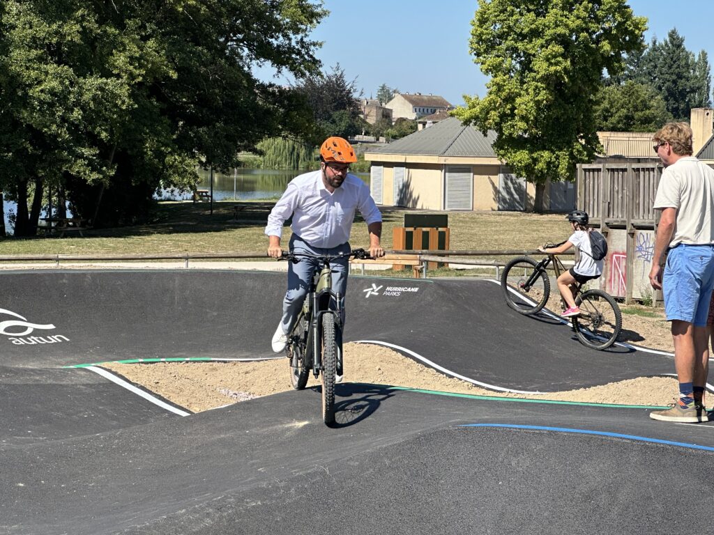 La nouvelle piste de pumptrack est ouverte au public
