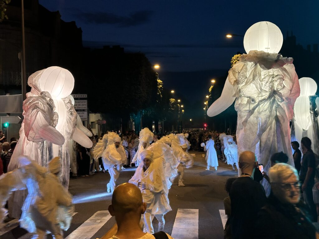 La Parade fantastique du 14 août a illuminé Autun