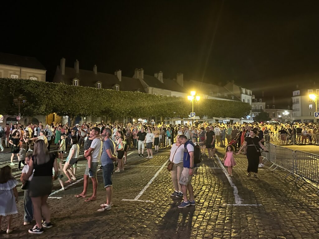 La Parade fantastique du 14 août a illuminé Autun