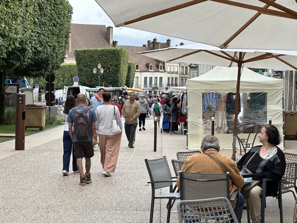 La traditionnelle foire Saint-Ladre anime le centre-ville d’Autun