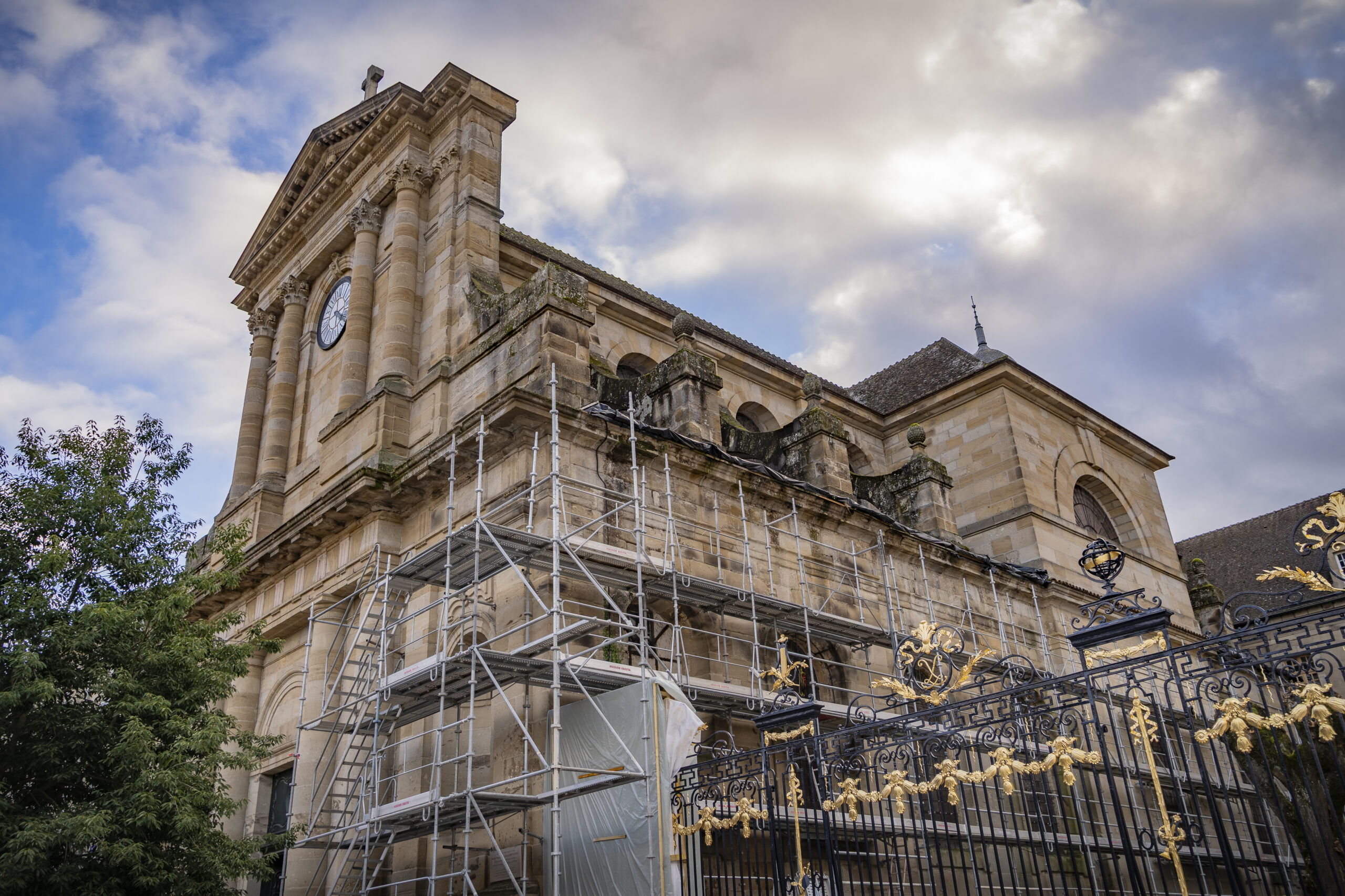 Restauration de l'église Notre-Dame à Autun : le chantier démarre