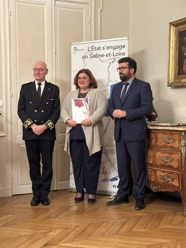 Cérémonie de naturalisation : 13 nouveaux citoyens français