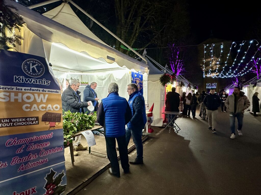 Un Marché de Noël chaleureux au cœur d’Autun