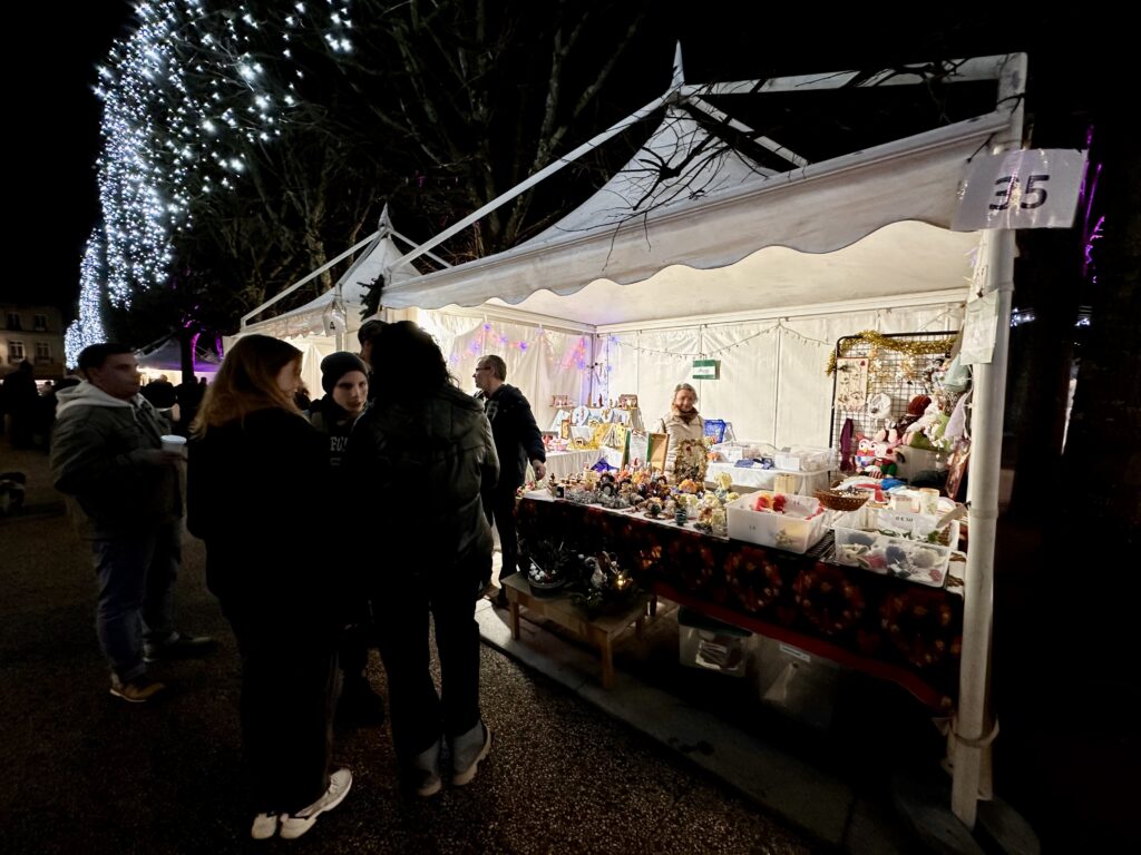 Un Marché de Noël chaleureux au cœur d’Autun