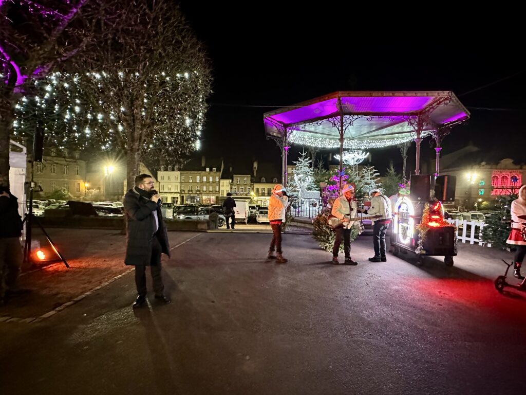 Un Marché de Noël chaleureux au cœur d’Autun