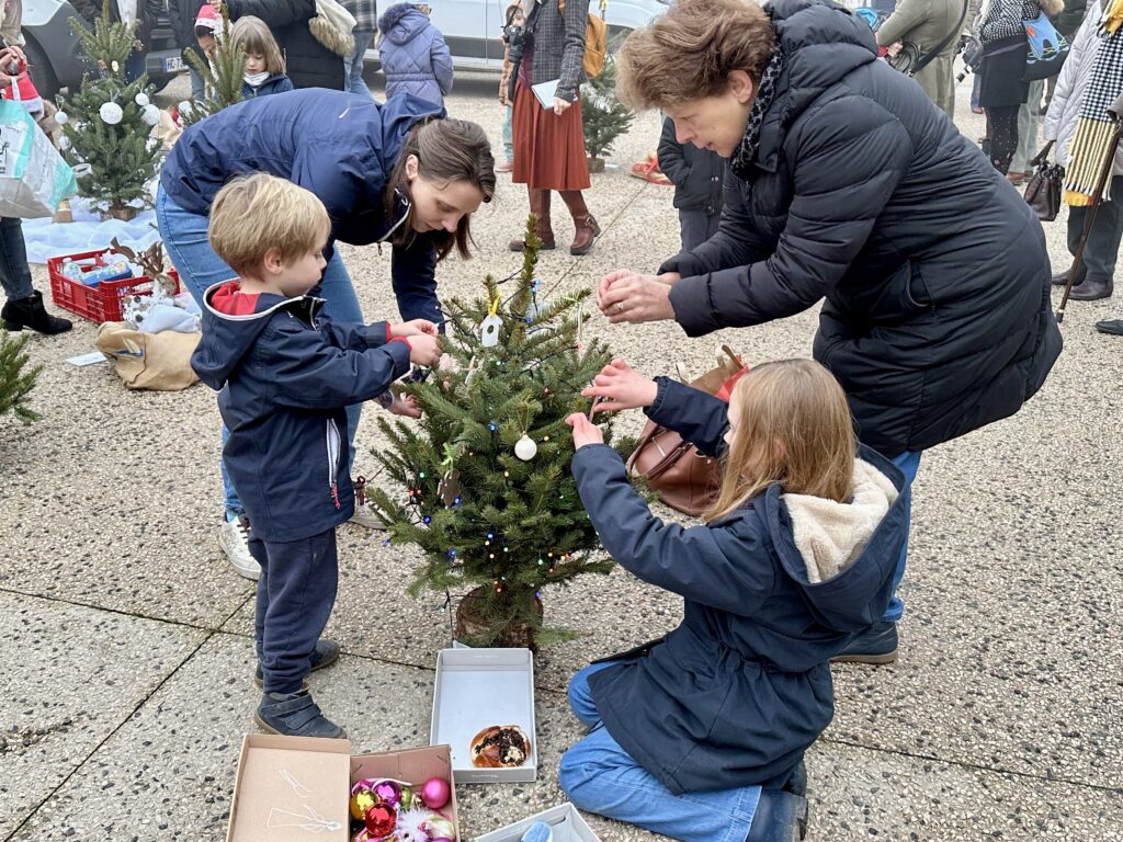 Un Marché de Noël chaleureux au cœur d’Autun