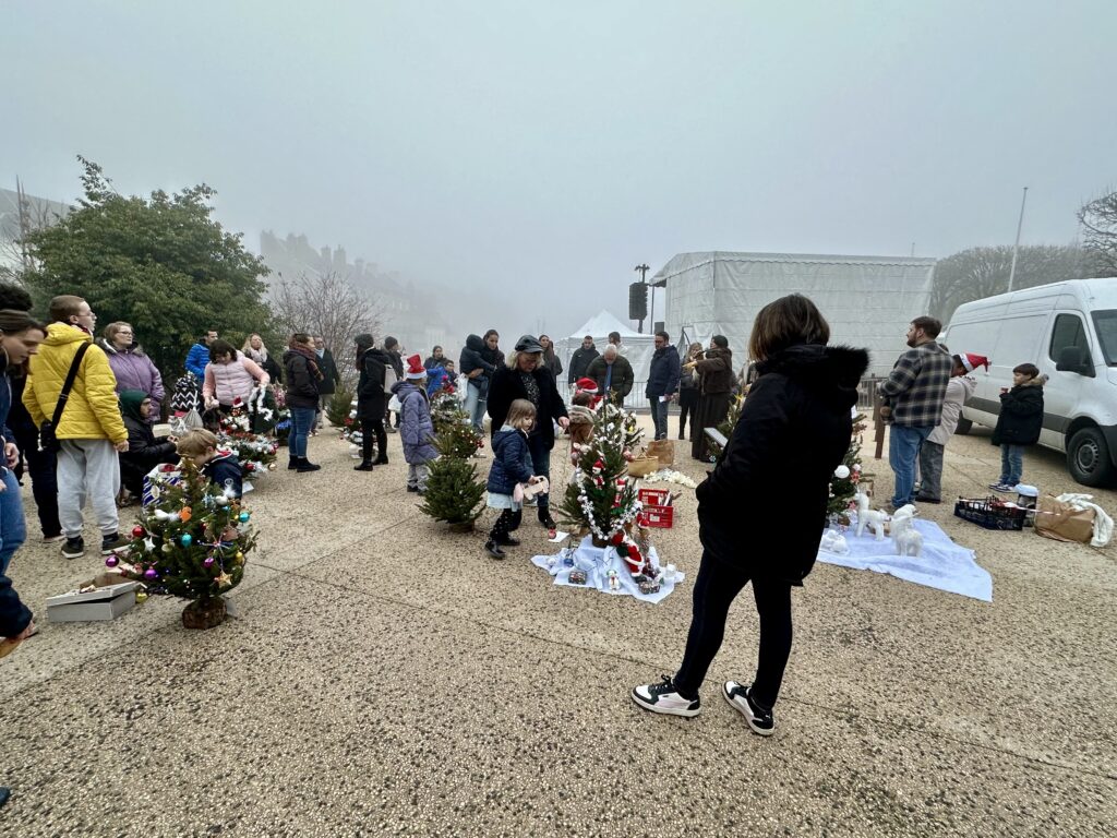 Un Marché de Noël chaleureux au cœur d’Autun