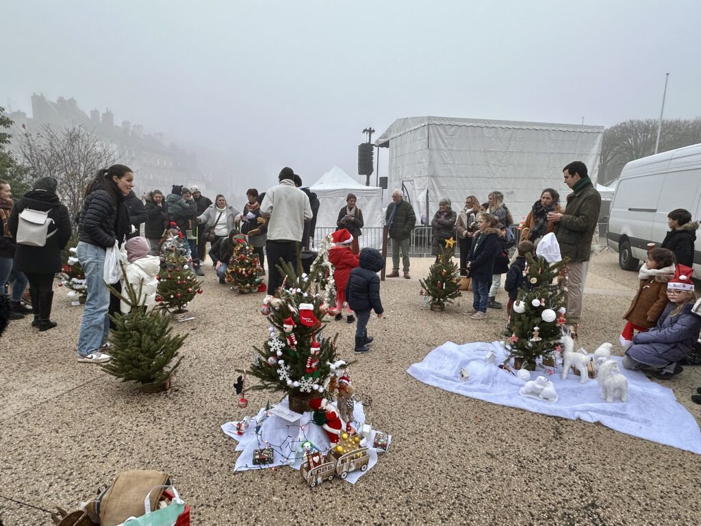 Un Marché de Noël chaleureux au cœur d’Autun