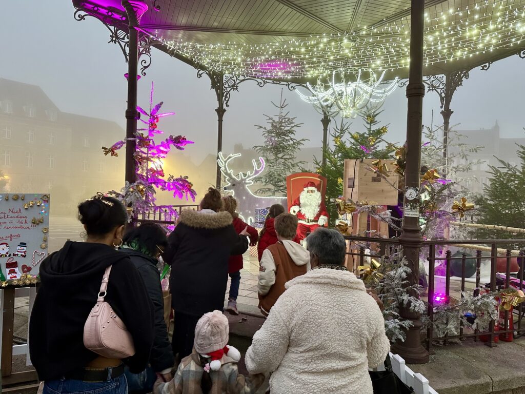 Un Marché de Noël chaleureux au cœur d’Autun