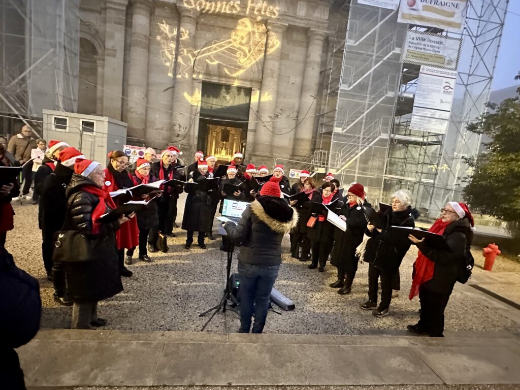 Un Marché de Noël chaleureux au cœur d’Autun