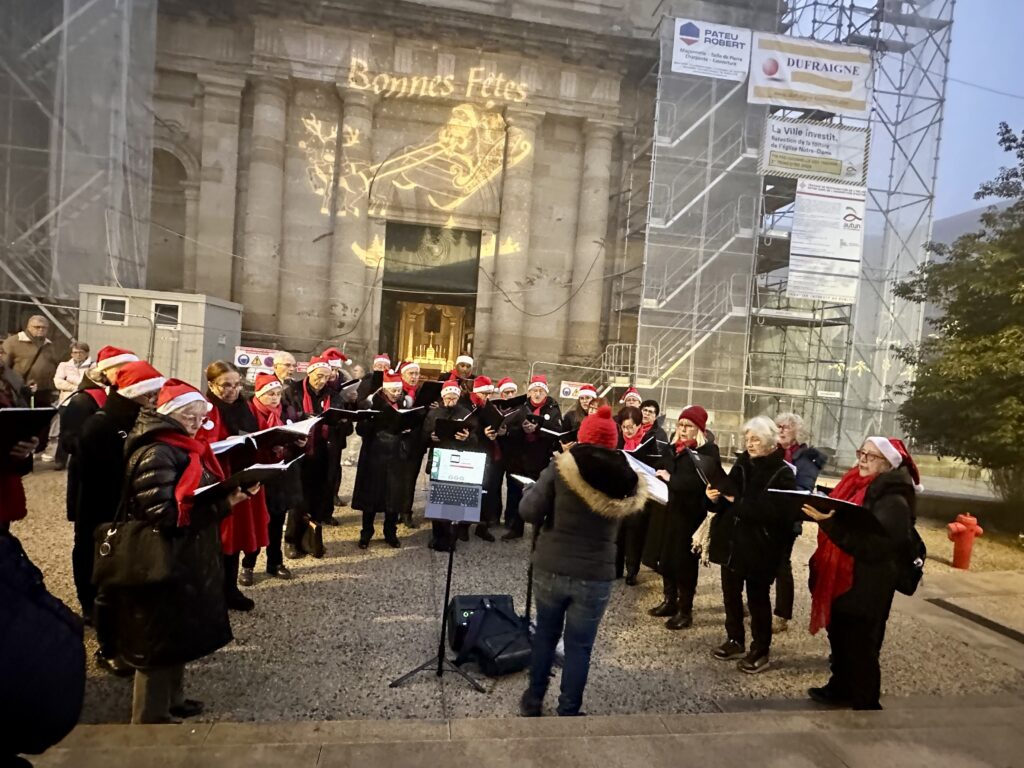 Un Marché de Noël chaleureux au cœur d’Autun
