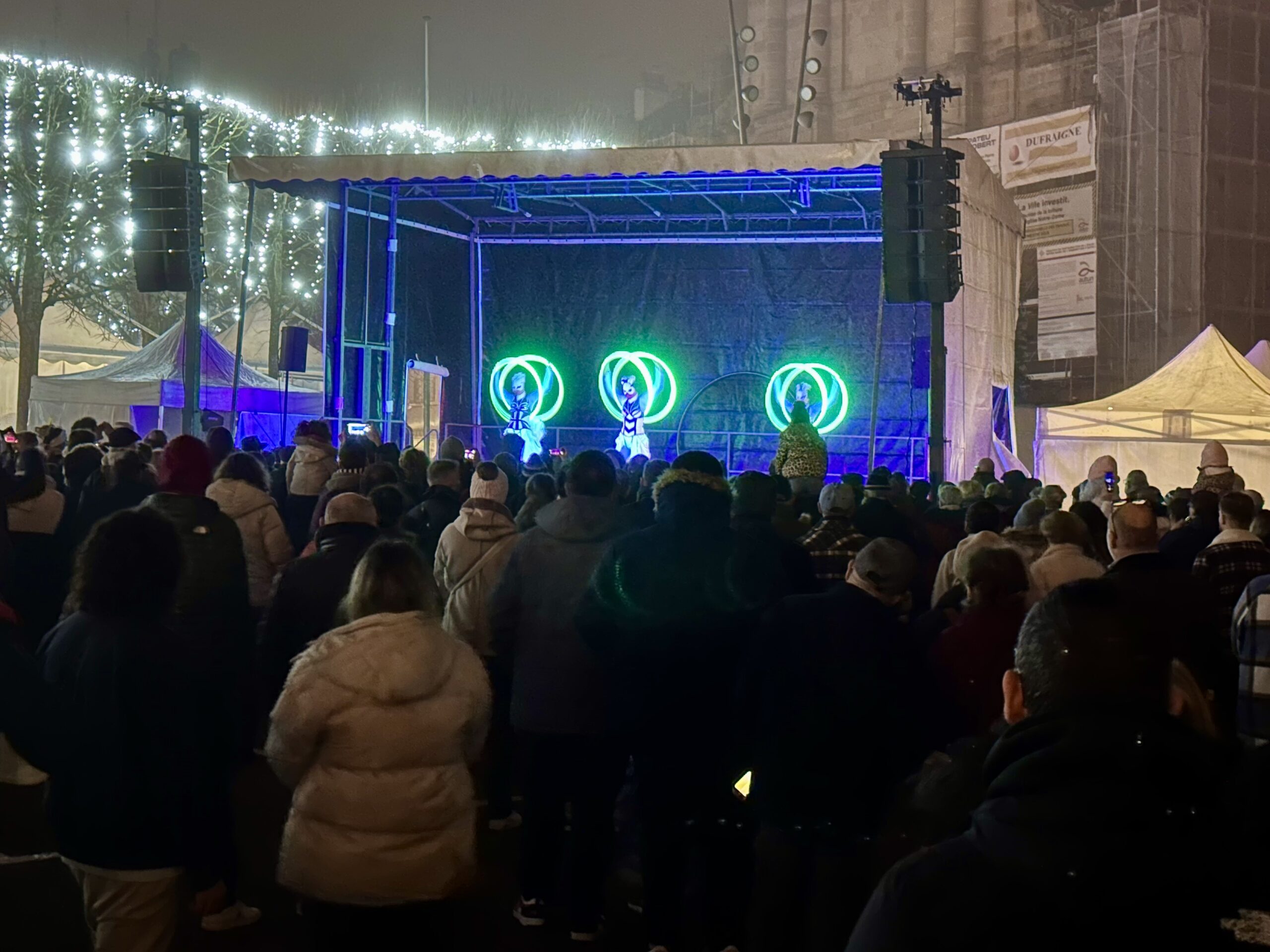 Un Marché de Noël chaleureux au cœur d’Autun