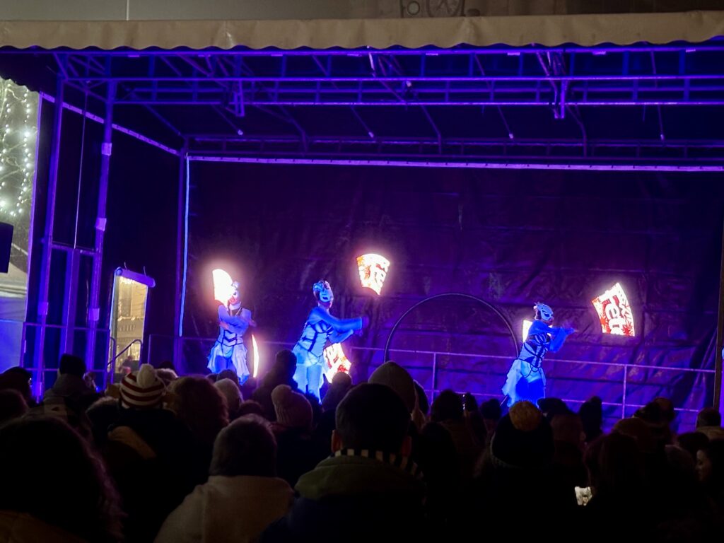 Un Marché de Noël chaleureux au cœur d’Autun