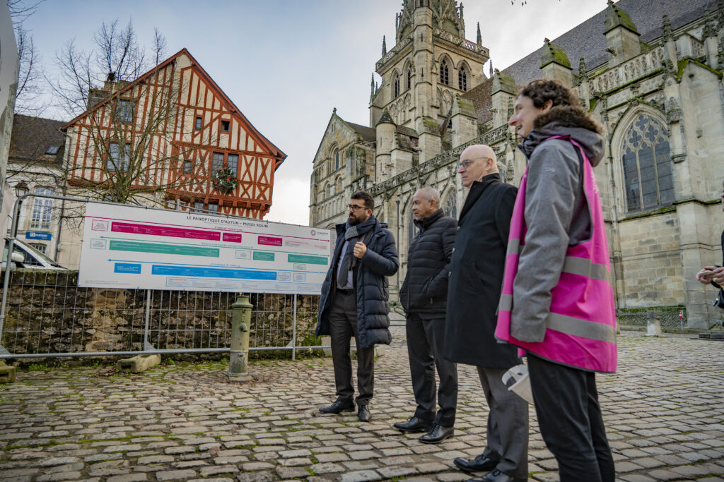 Visite du préfet à Autun