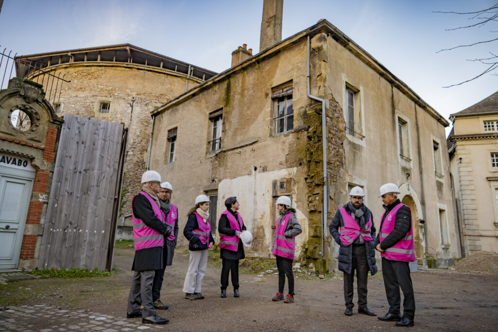 Visite du préfet à Autun